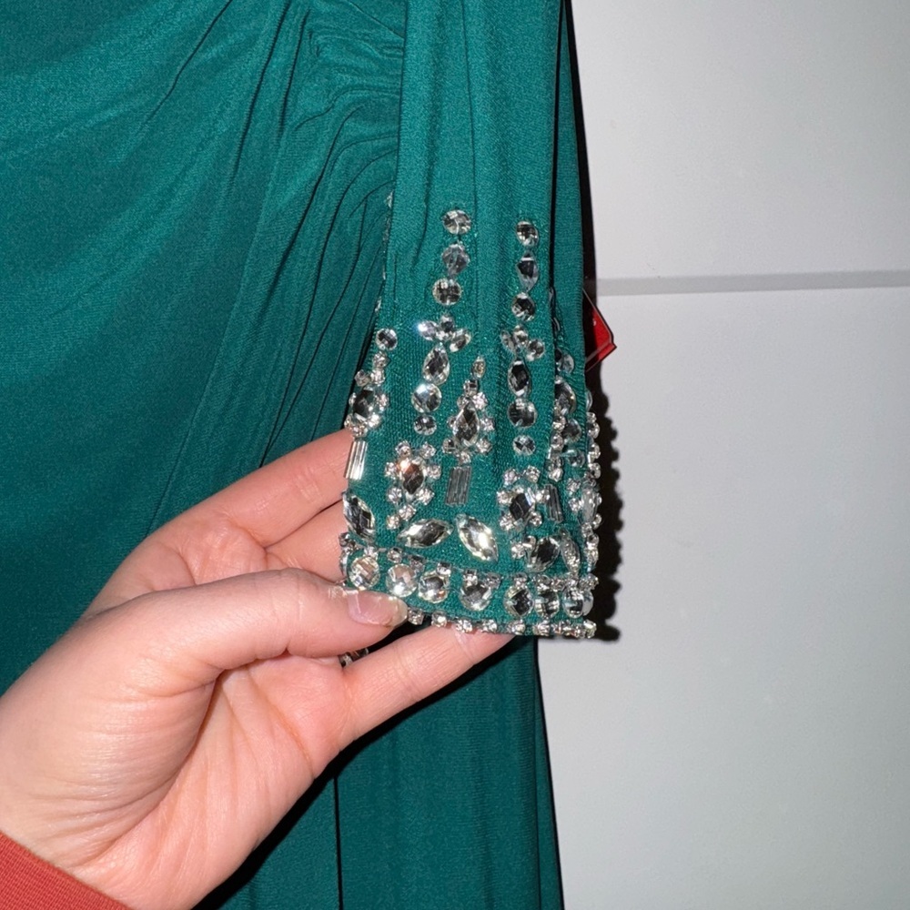 New ~ MAC DUGGAL 12231 
Green Beaded Cuff Drop Shoulder Faux Wrap Gown ~ 0 - Picture 4 of 11